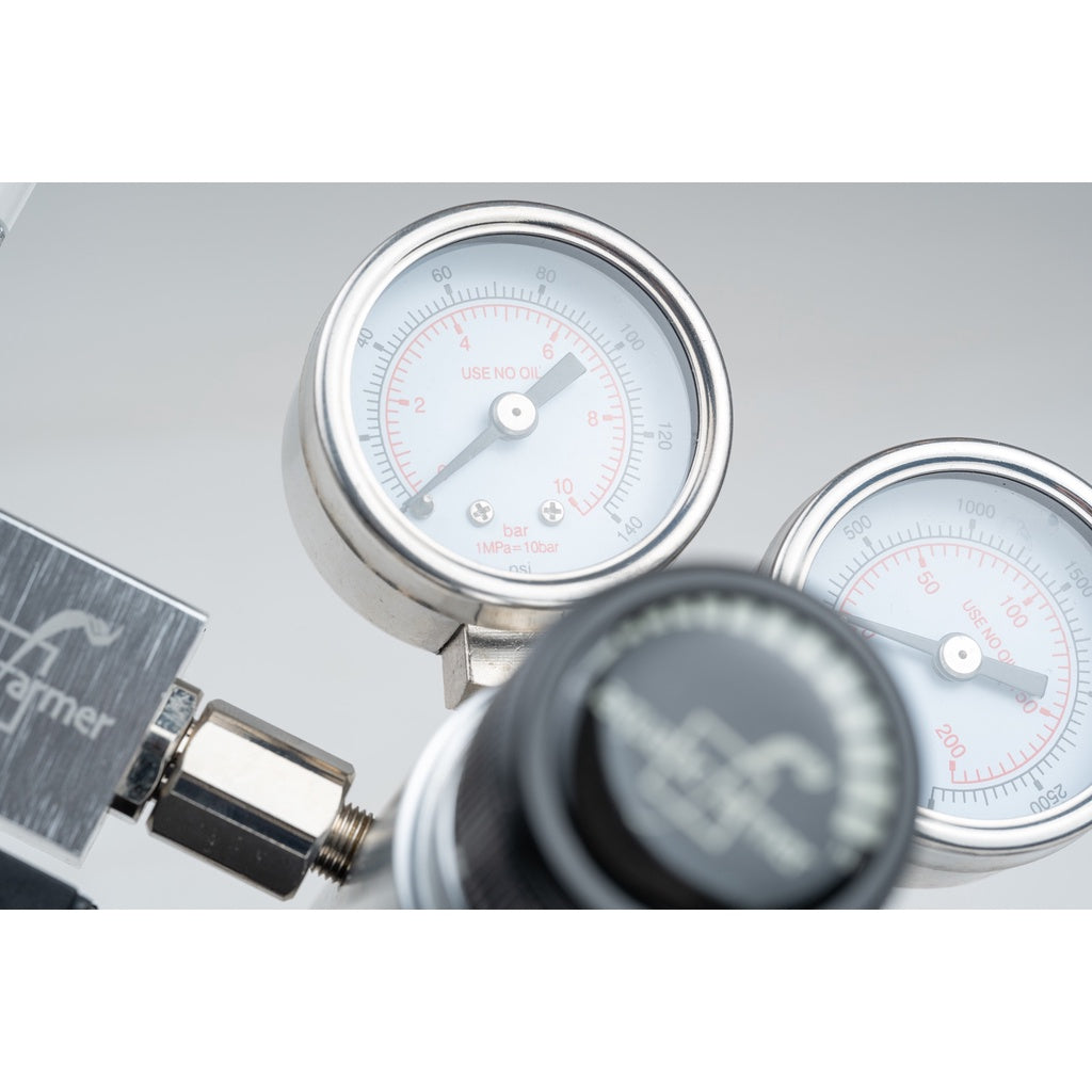Elite CO2 regulator dual stage by Aquatic Farmer